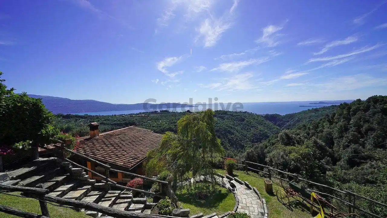 Villa in vendita a Toscolano-Maderno