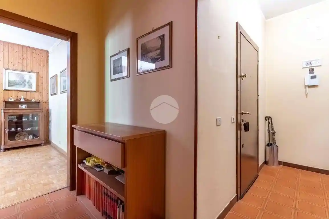 Trilocale via De Ruggiero Guido, Gratosoglio, Milano - foto 3