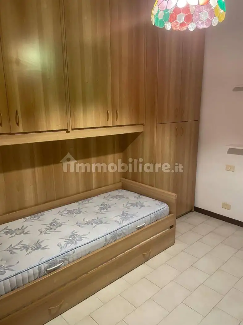 Appartamento in affitto a Luni