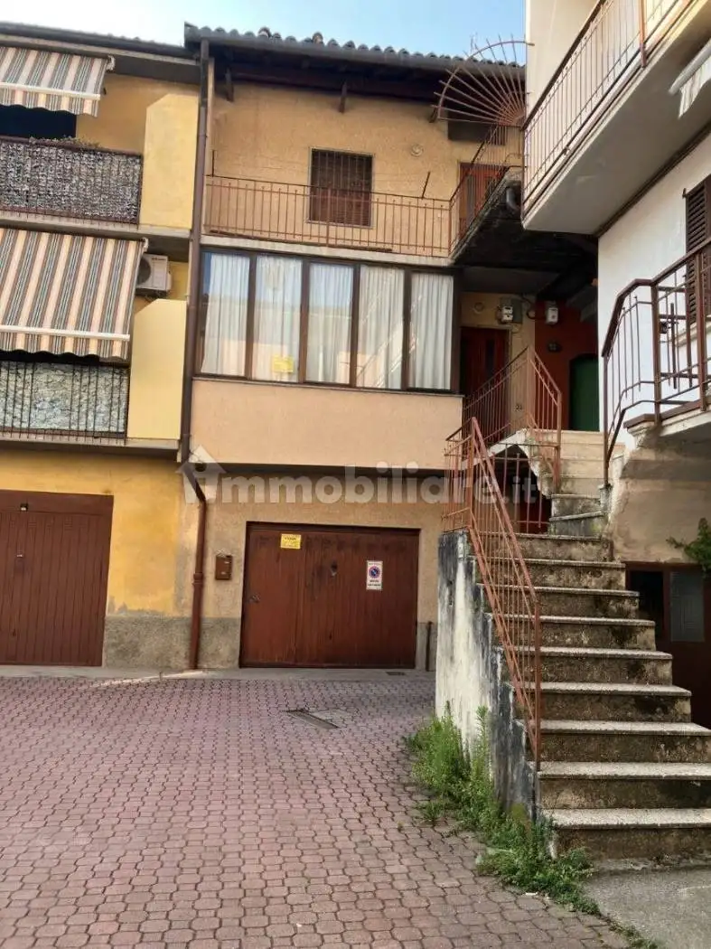 Appartamento in vendita a Pradalunga