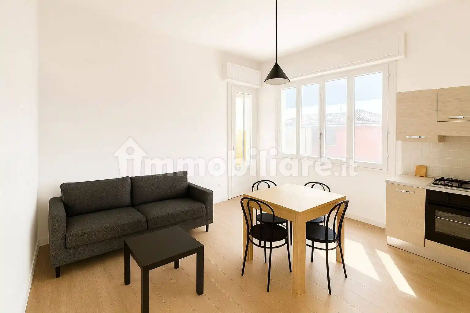 Appartamento in vendita a Diano Castello