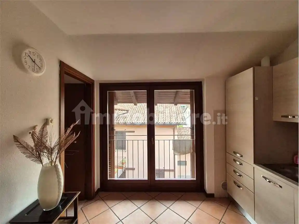Appartamento in vendita a Lomazzo