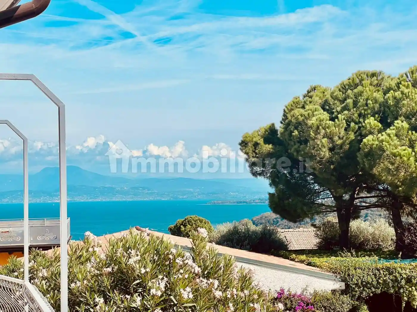 Casa indipendente in vendita a Lonato del Garda