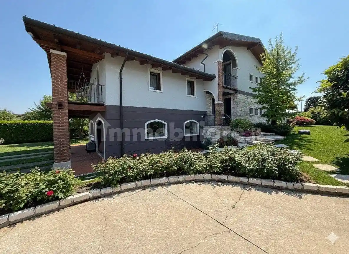 Casa indipendente in vendita a Thiene