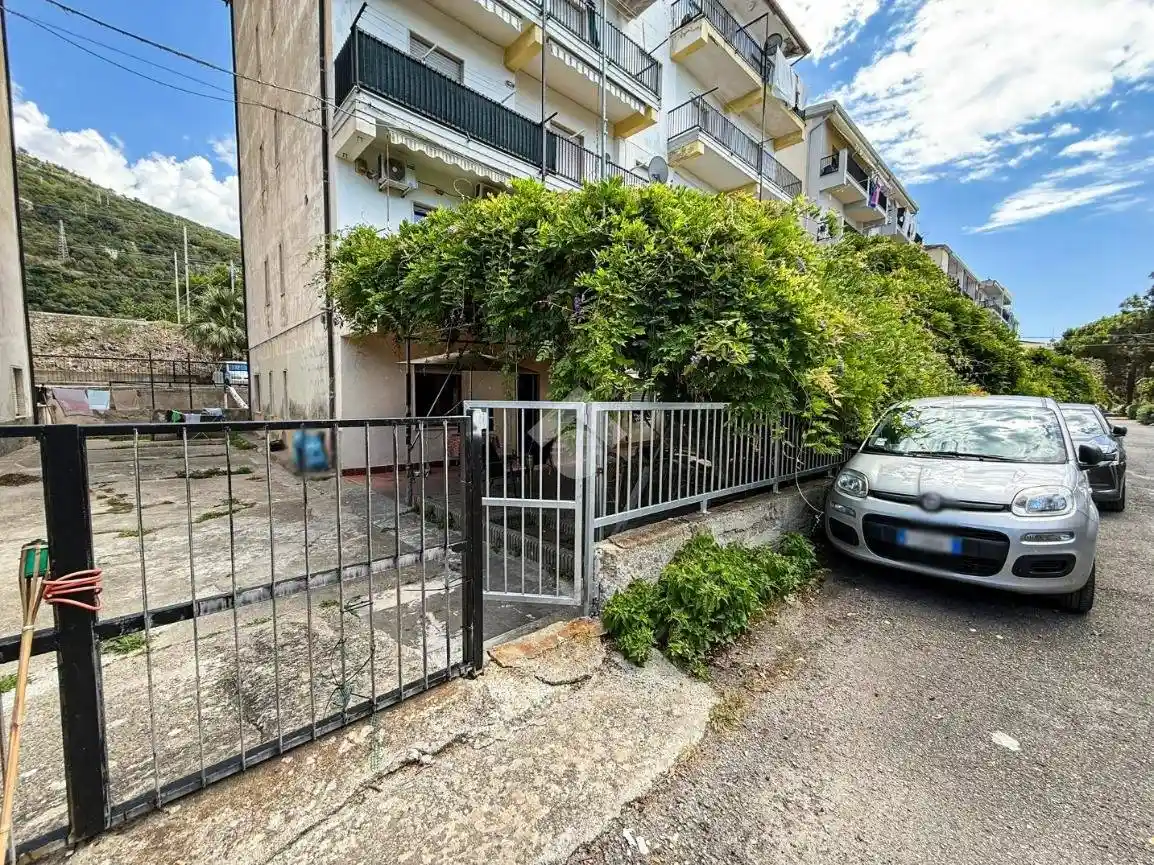 Quadrilocale corso Paradiso 21, Torremezzo Di Falconara, Falconara Albanese - foto 2