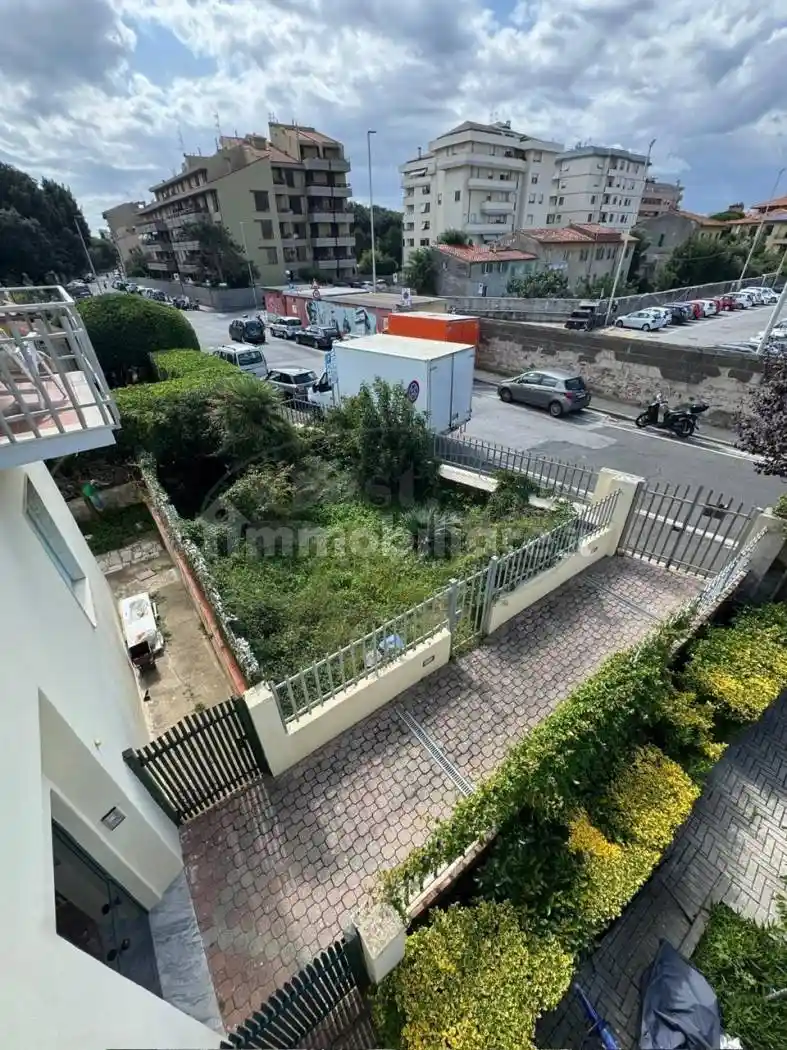 Appartamento in vendita a Livorno