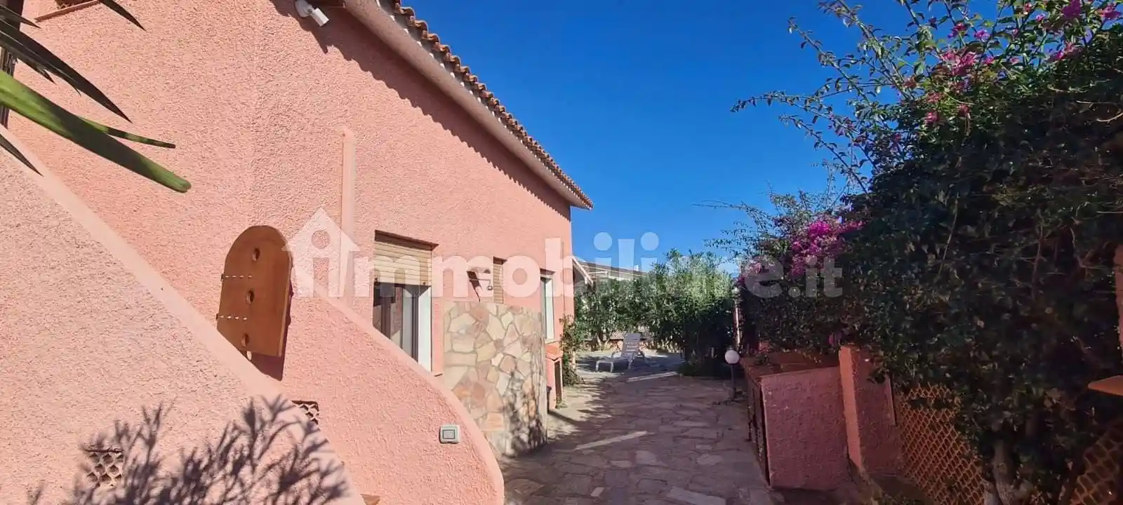 Villa in vendita a San Teodoro