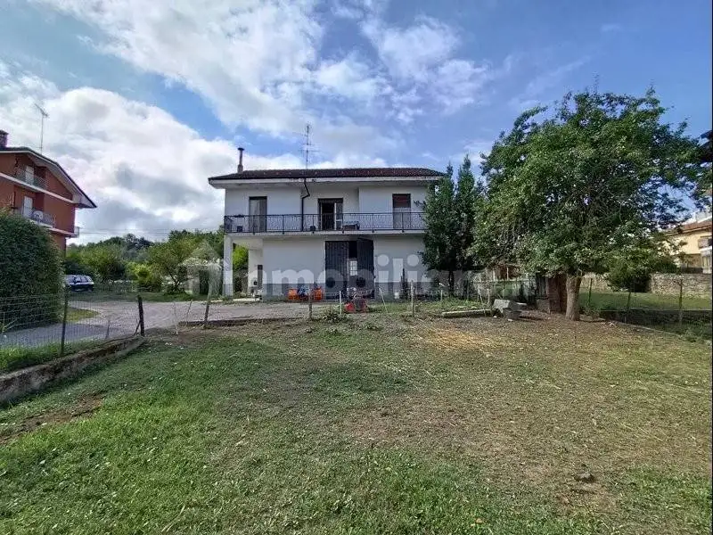 Terratetto unifamiliare 220 m², buono stato, Dogliani - foto 2