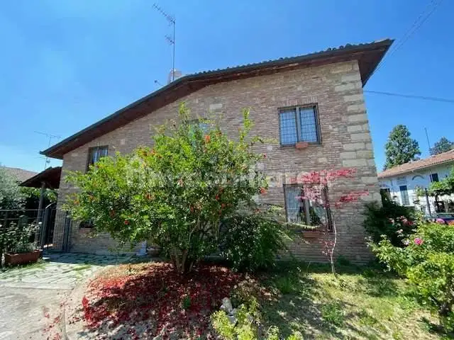 Casa indipendente in vendita a Tortona