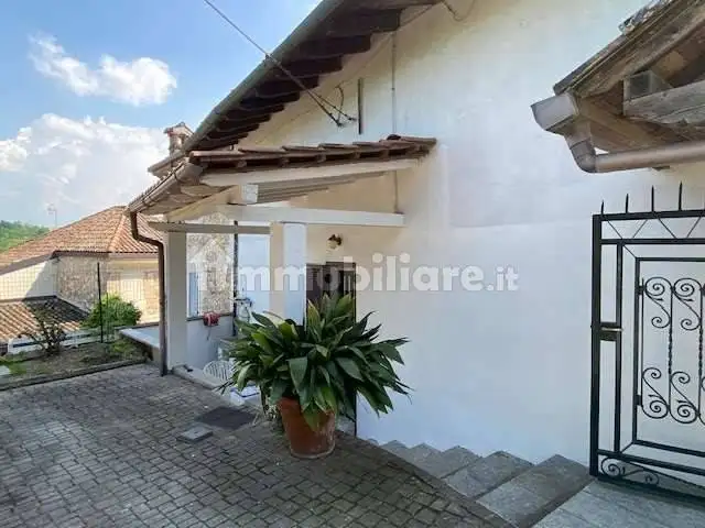 Casa indipendente in vendita a Berzano di Tortona