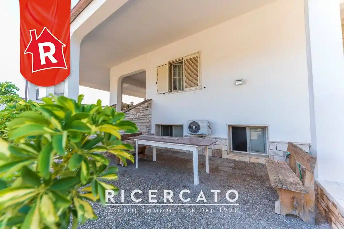 Villa unifamiliare via Martiri delle Foibe 11, Caracci, Lecce - foto 3