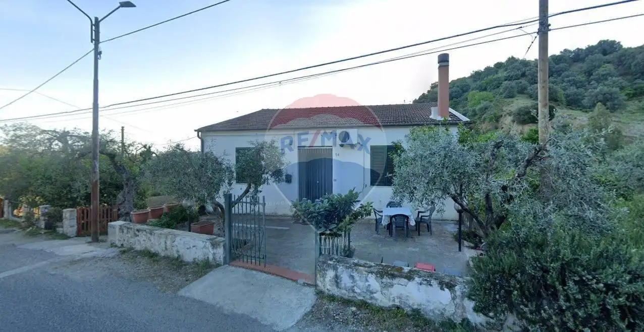 Casa indipendente in vendita a San Giorgio Albanese