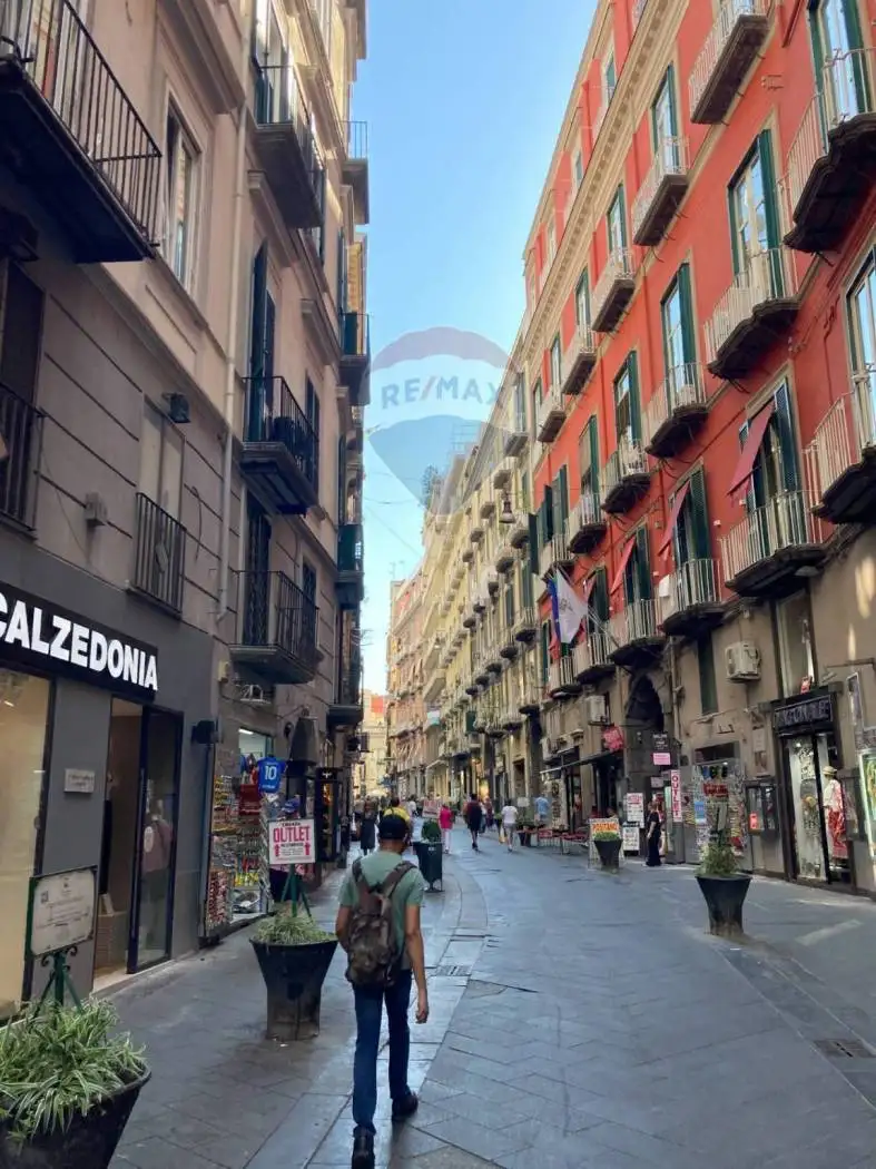 Appartamento in vendita a Napoli