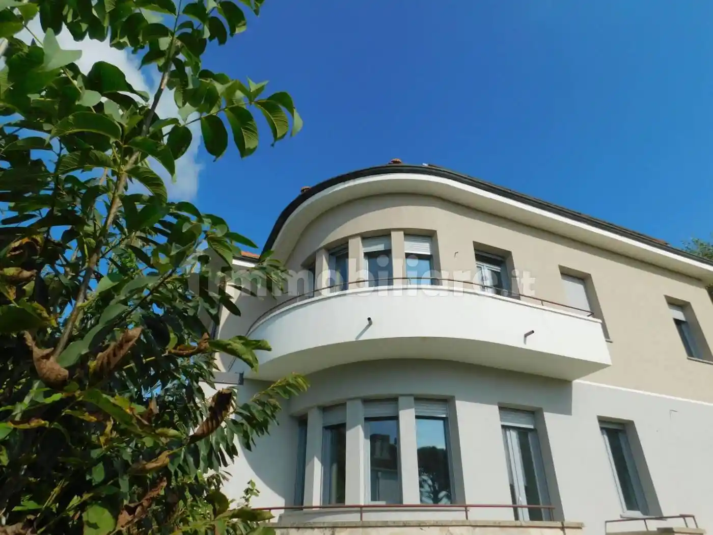 Villa in vendita a Cassano Magnago