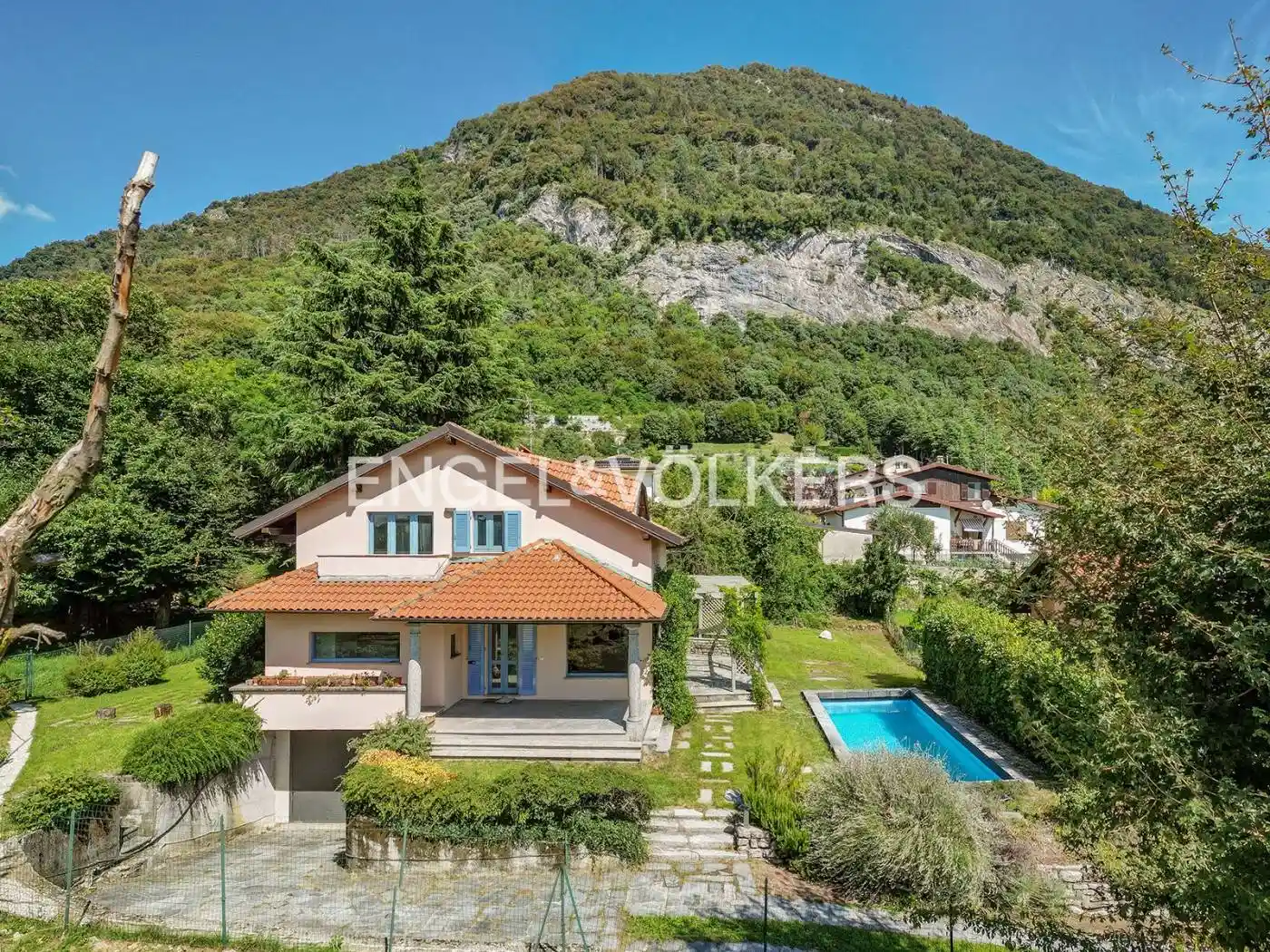 Villa unifamiliare, ottimo stato, 430 m², Caslino d'Erba - foto 3
