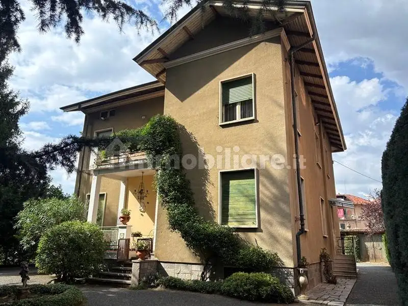 Villa in vendita a Biella