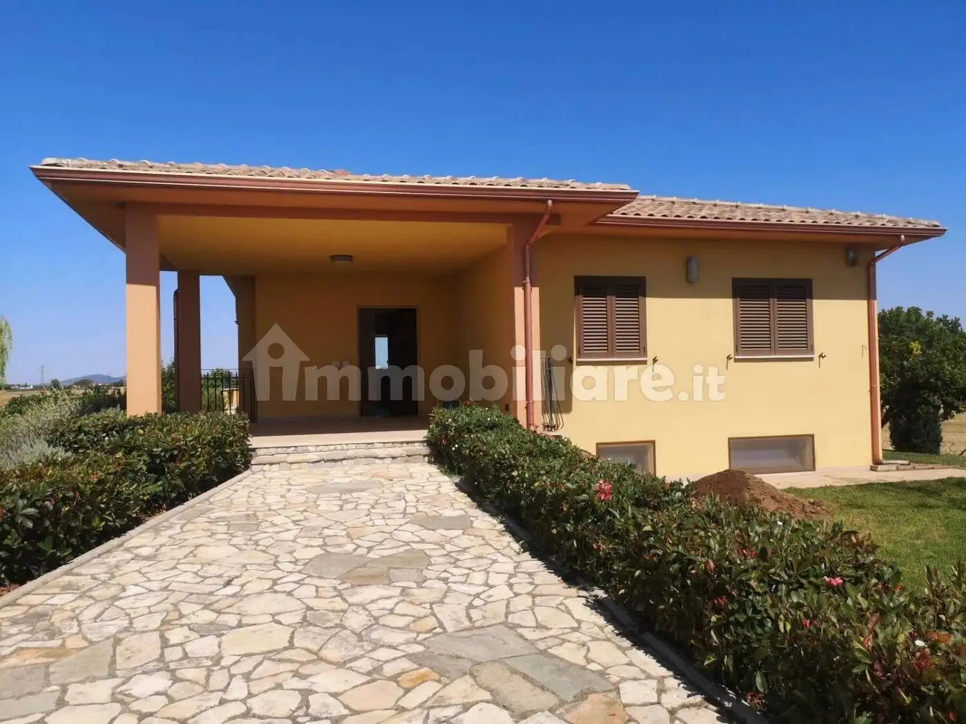 Villa in affitto a Montalto di Castro