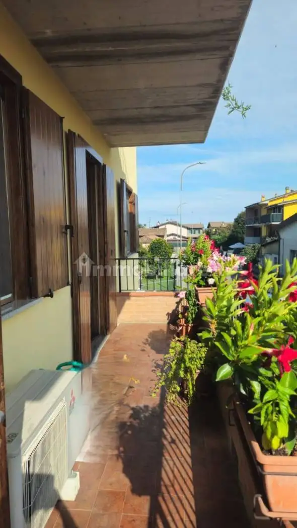 Appartamento in vendita a Crespiatica