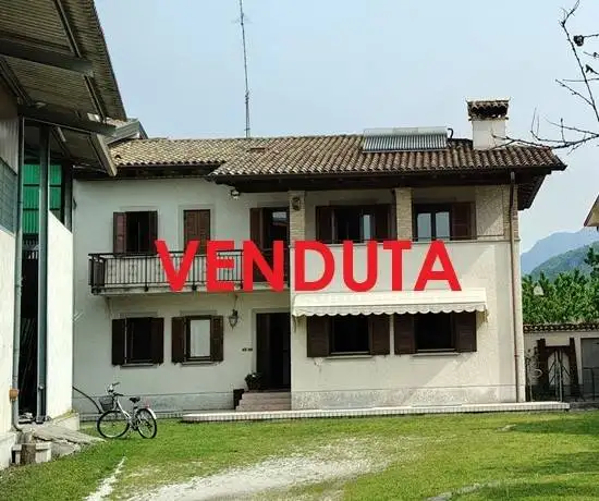 Casa indipendente in vendita a Gemona del Friuli