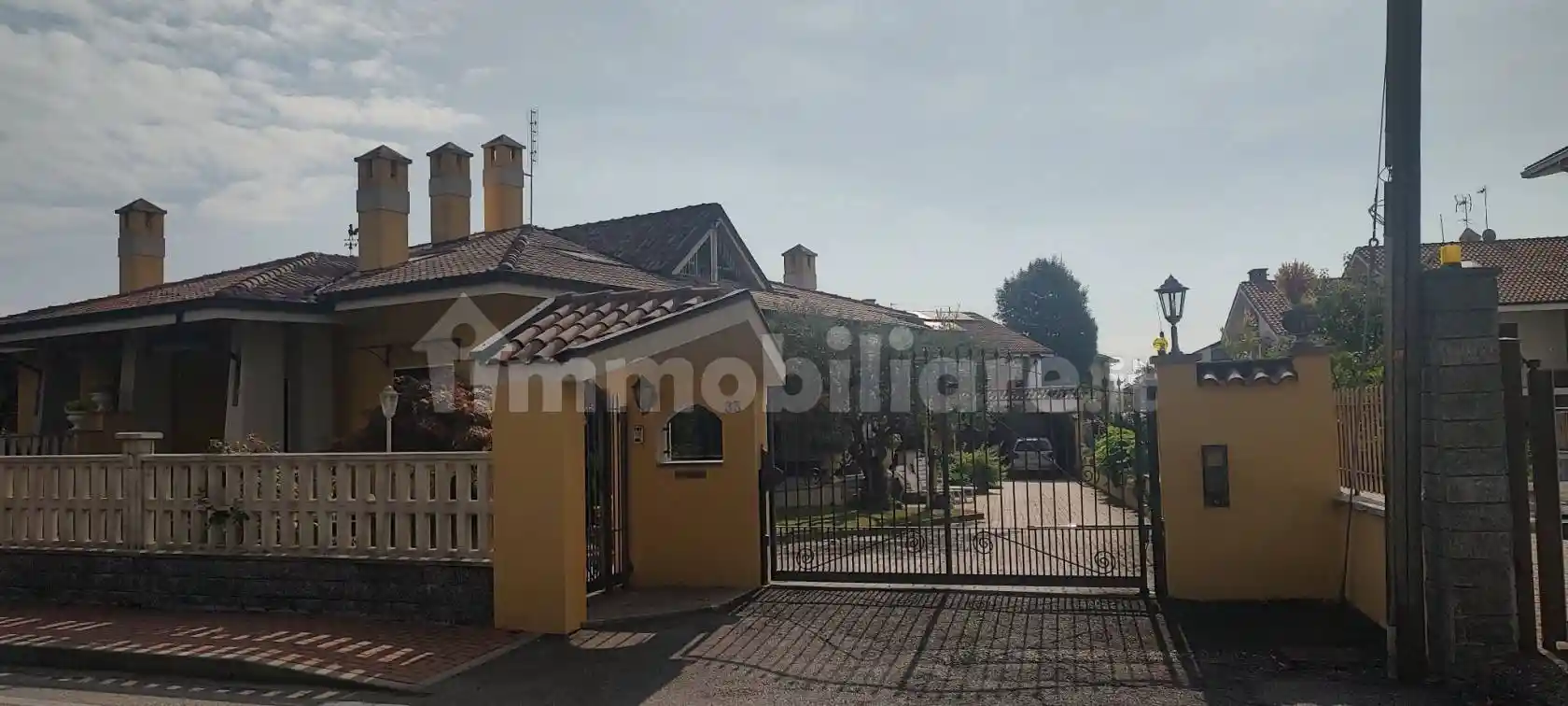 Villa in vendita a Caselle Torinese