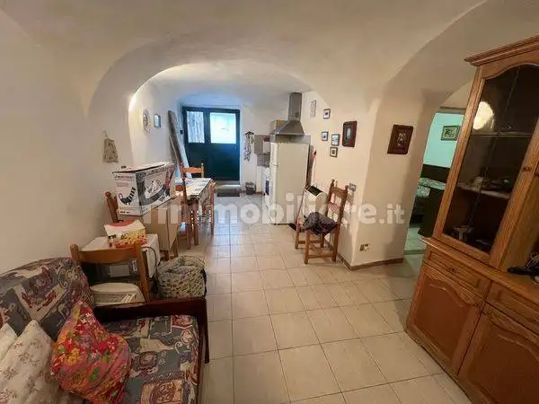 Appartamento in vendita a Pietrabruna