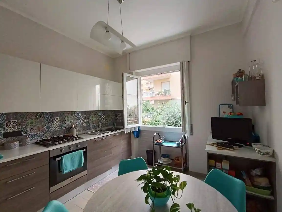 Appartamento in vendita a Genova