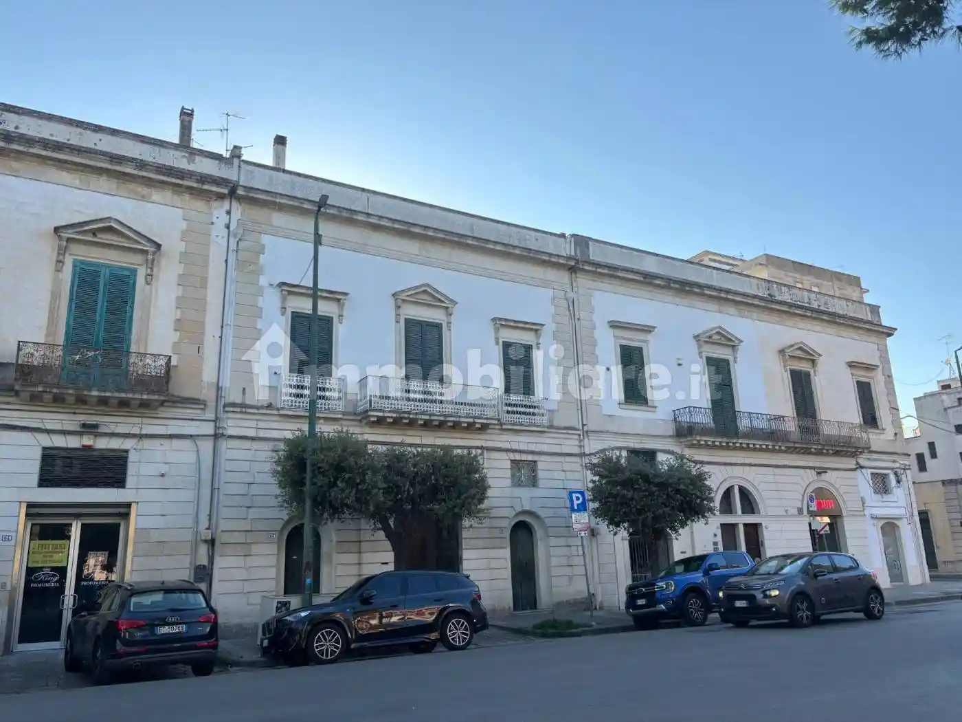 Palazzo - Edificio in vendita a Galatina