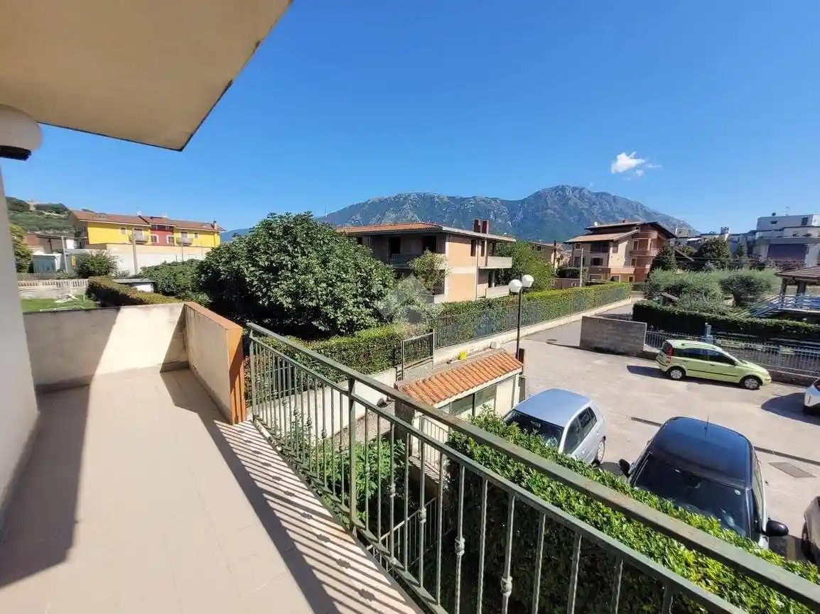 Trilocale via domenico romano 69, Airola - foto 2