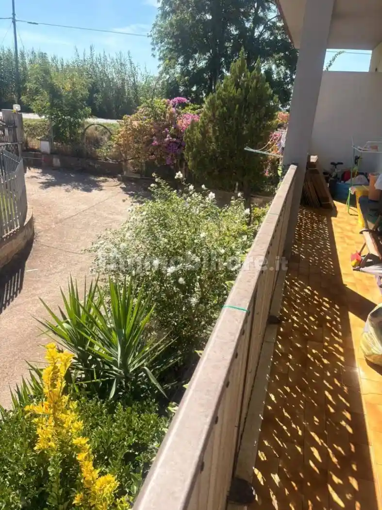 Trilocale via Aprilia 90, Centro, Cisterna di Latina - foto 3