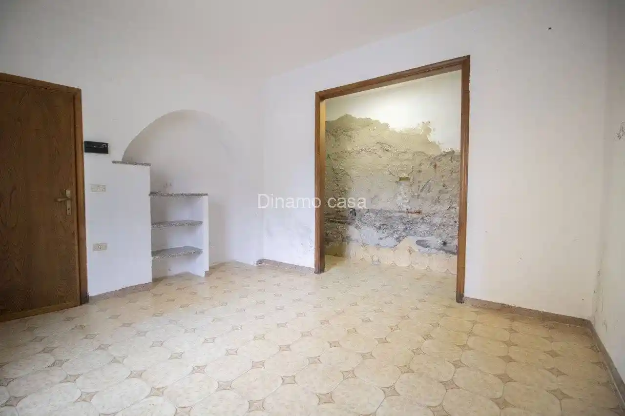 Terratetto unifamiliare 125 m², da ristrutturare, Castelnuovo, Prato - foto 3