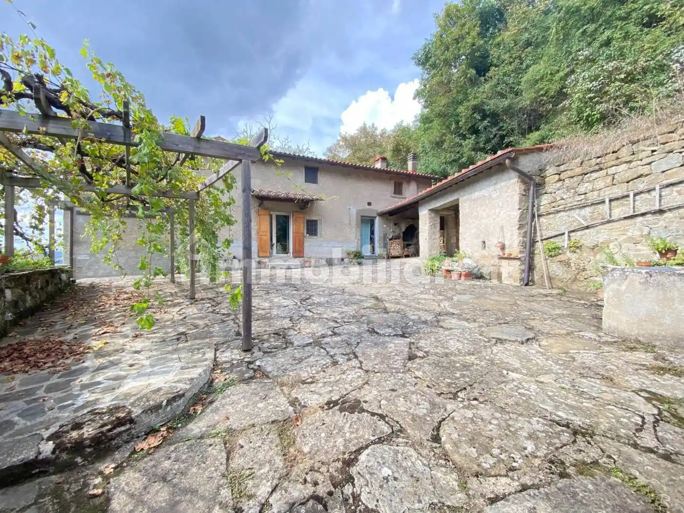 Rustico - Casale in vendita a Rufina