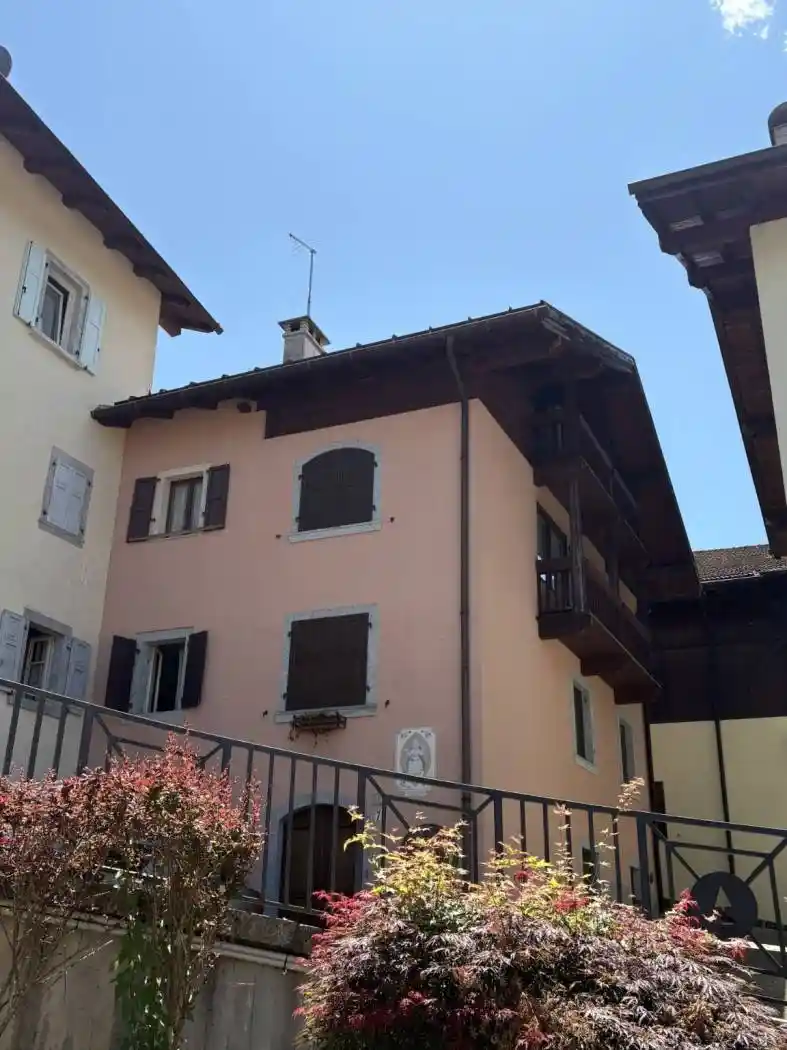 Appartamento in vendita a Pinzolo