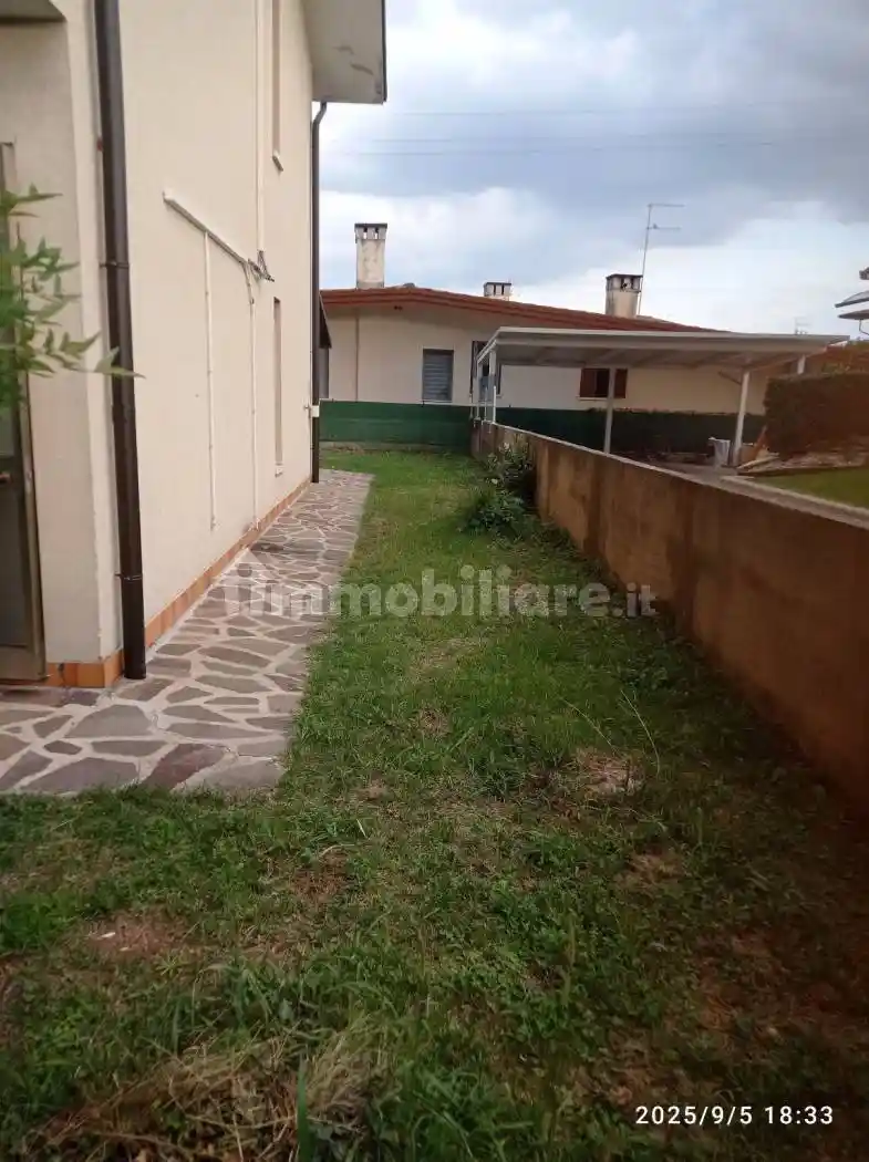 Villa a schiera via Don Luigi Sturzo 31, Centro, Caerano di San Marco - foto 5