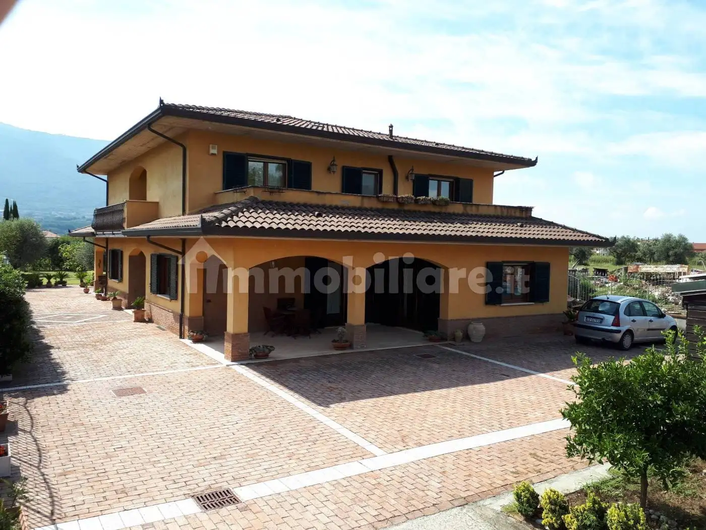 Villa in vendita a Telese Terme