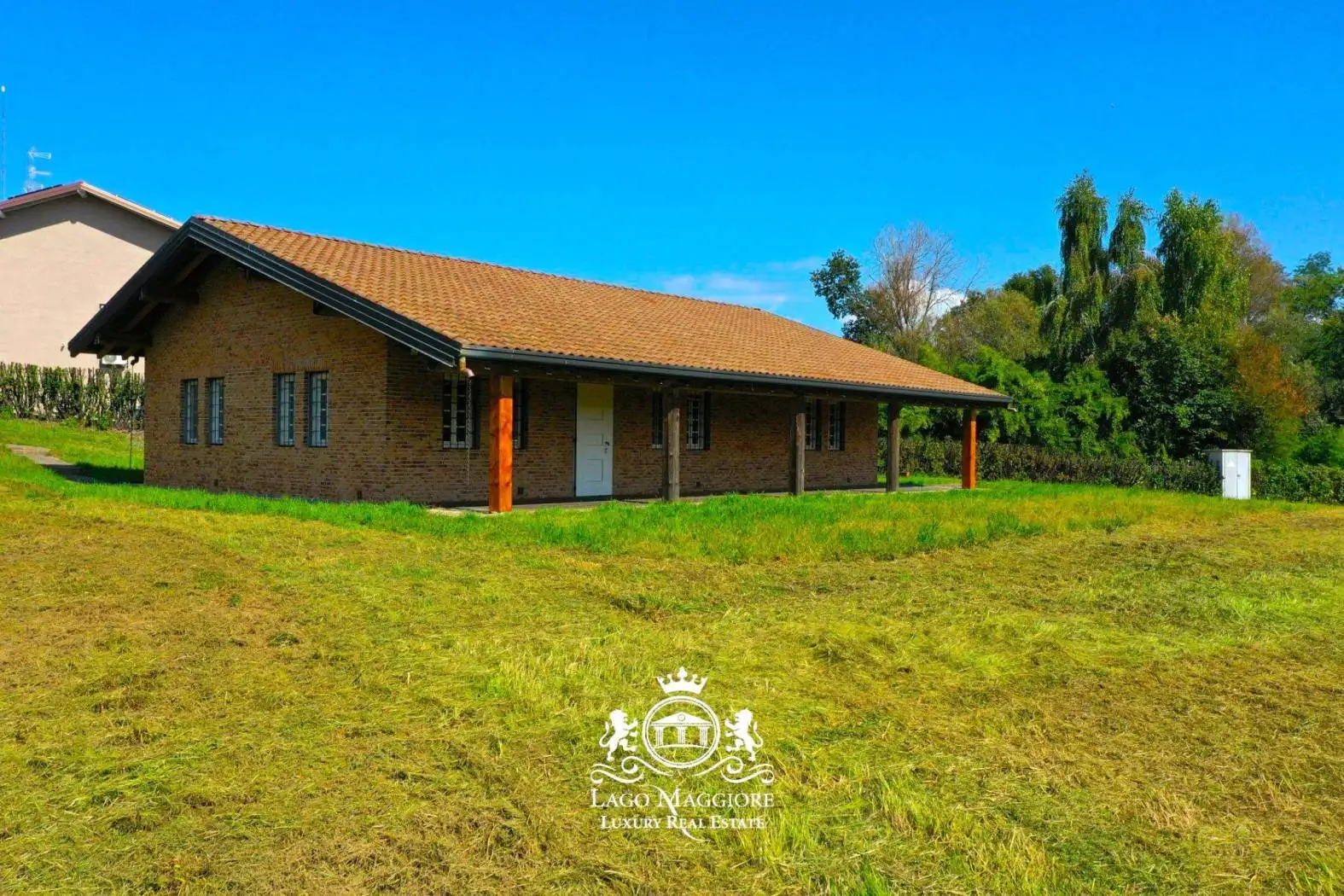 Villa in vendita a Agrate Conturbia