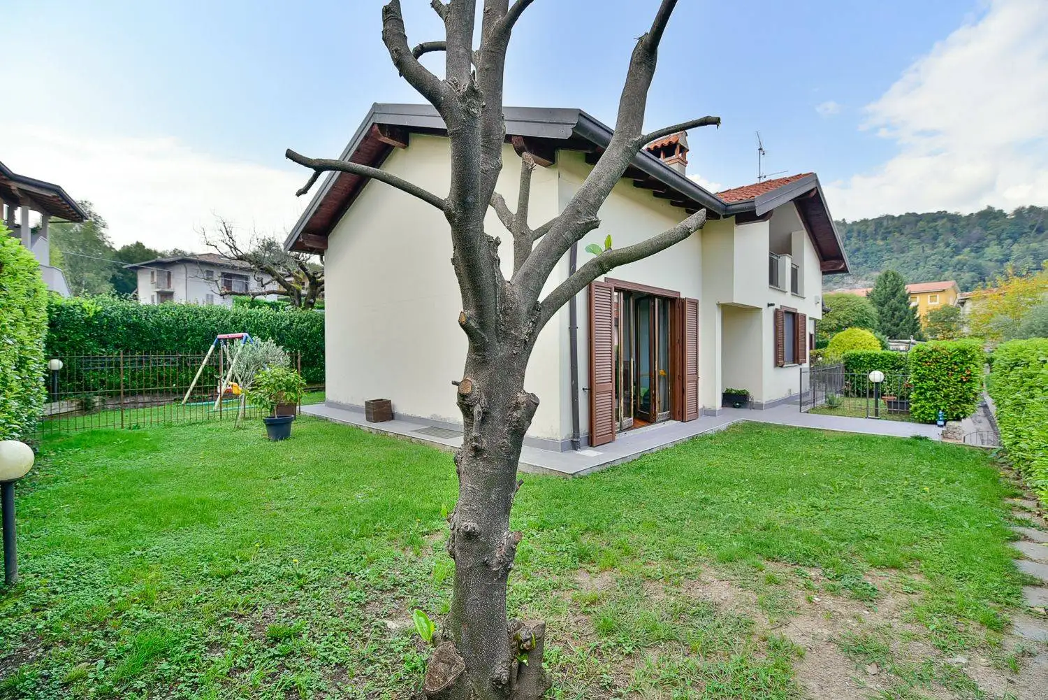 Villa in vendita a Montorfano