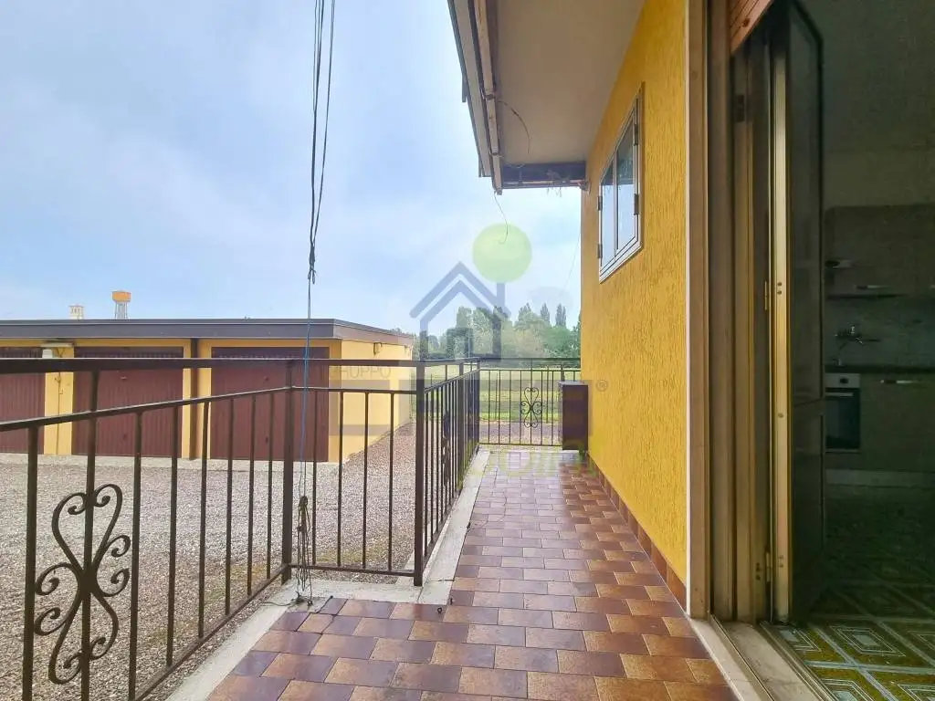 Trilocale via Vittorio Veneto, Centro, Brembio - foto 4