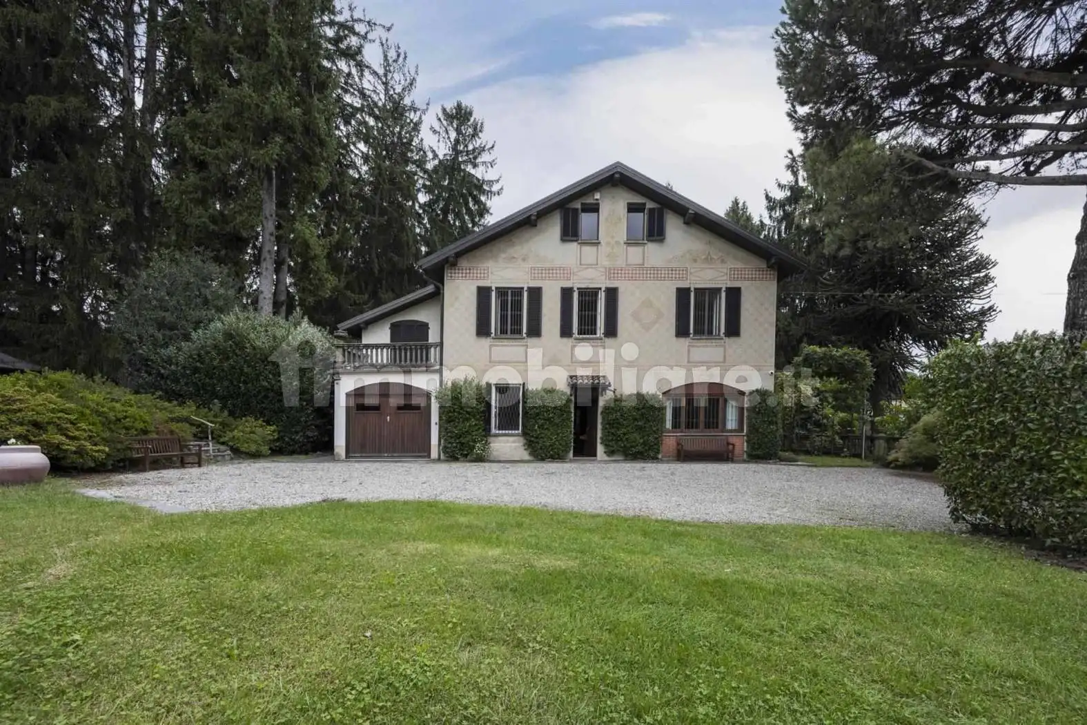 Villa in vendita a Varese