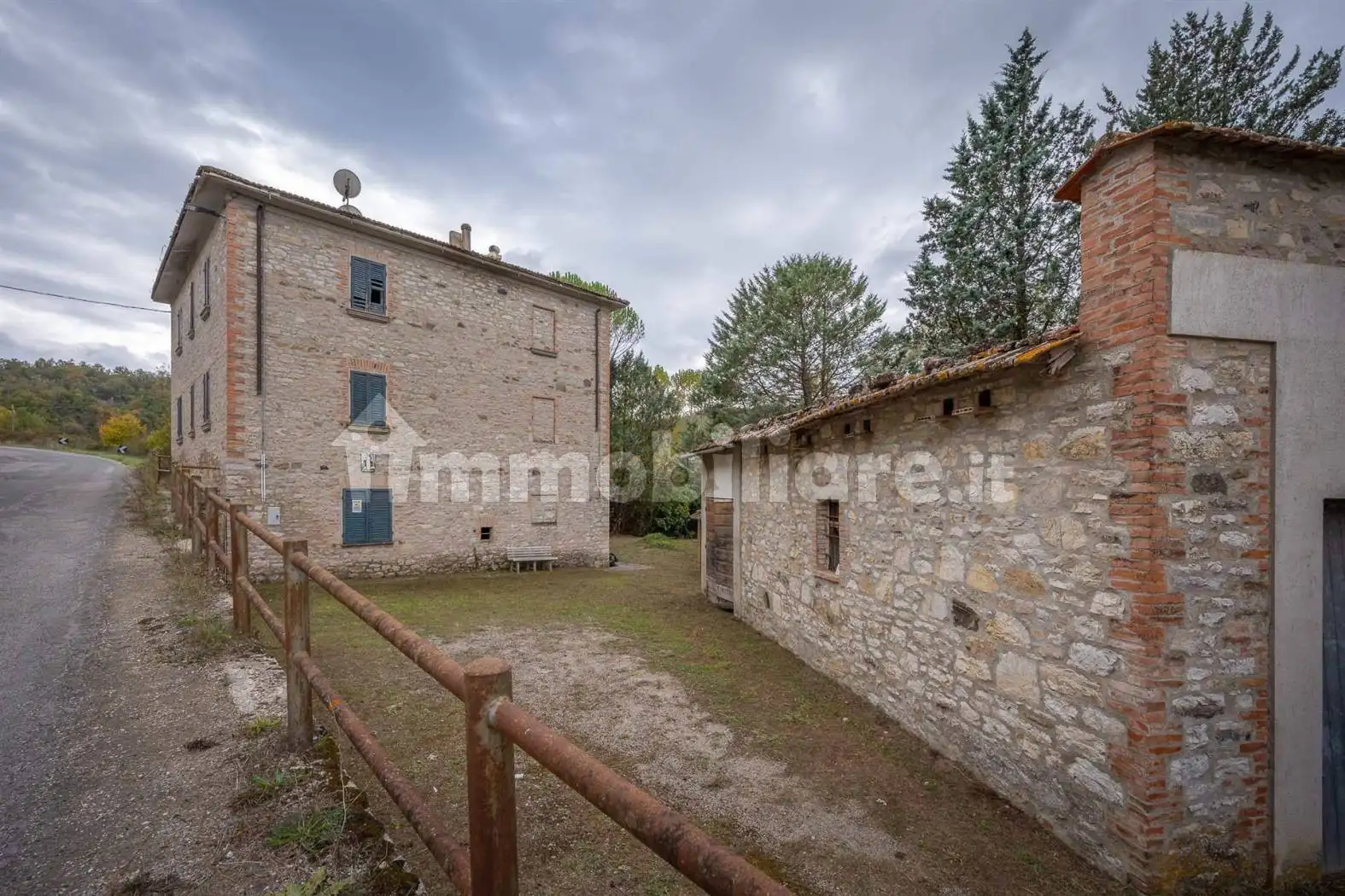Casa indipendente in vendita a Perugia