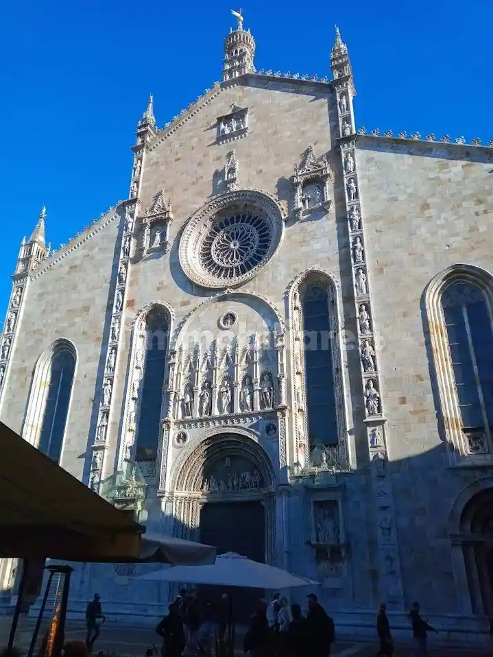 Appartamento in vendita a Como