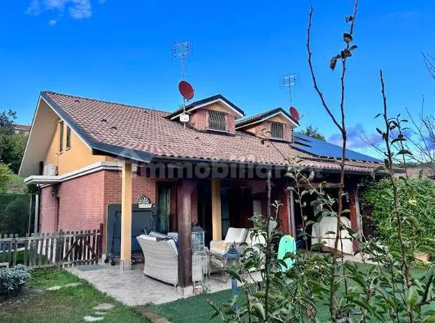 Villa in vendita a Rivalba