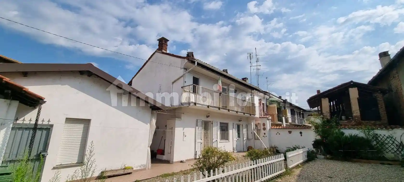 Villa in vendita a Mortara