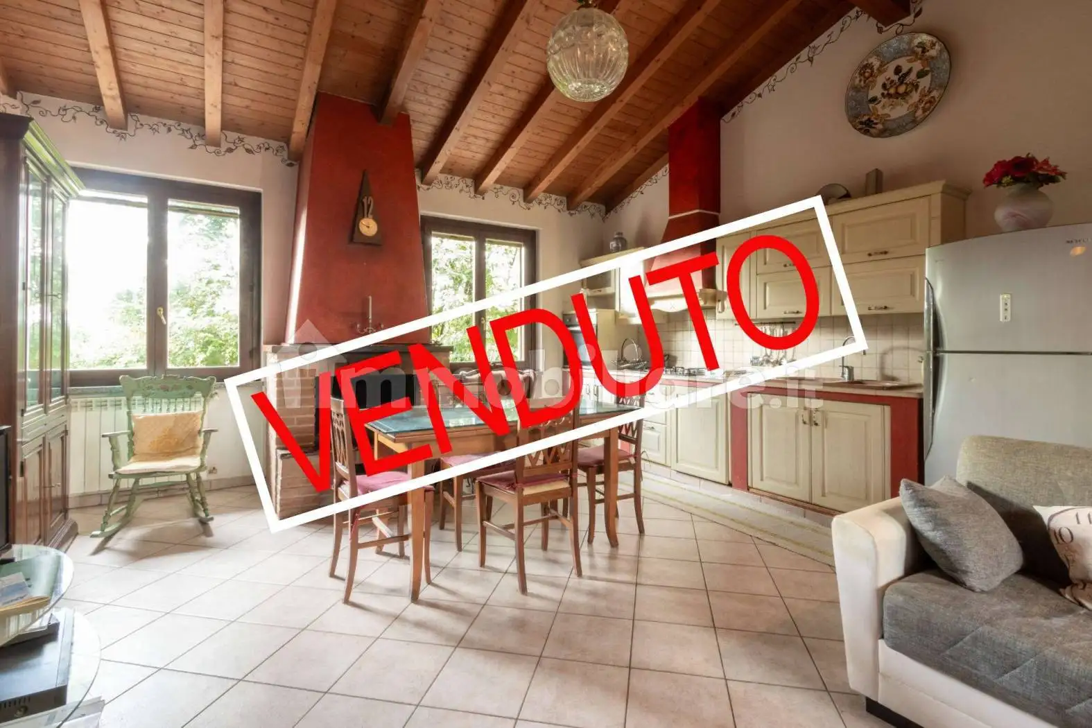 Appartamento in vendita a Usmate Velate