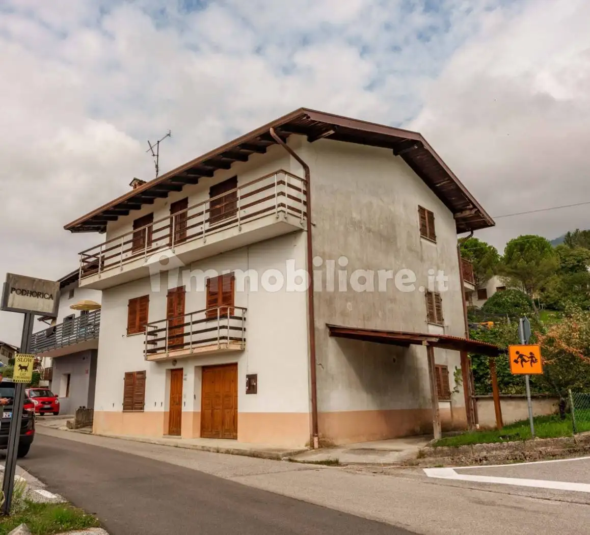 Appartamento in vendita a Taipana