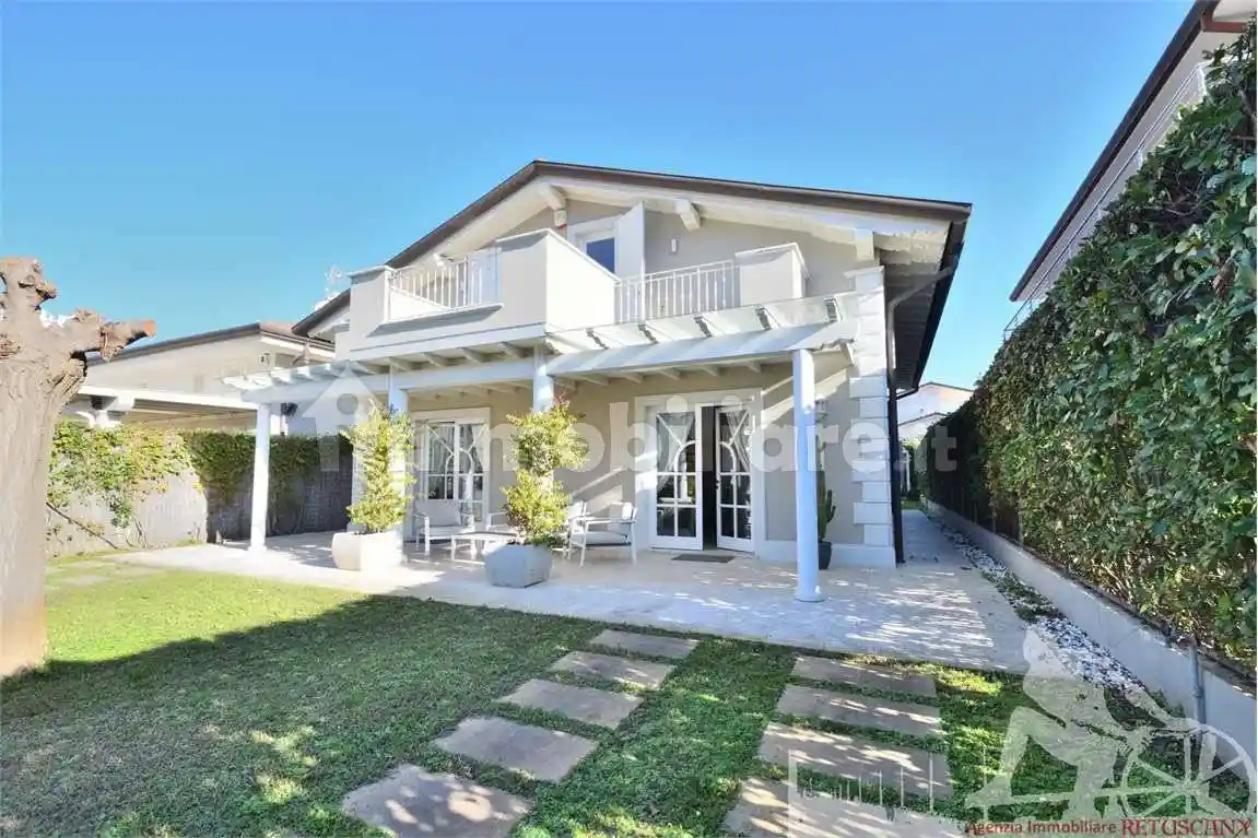 Villa in affitto a Pietrasanta