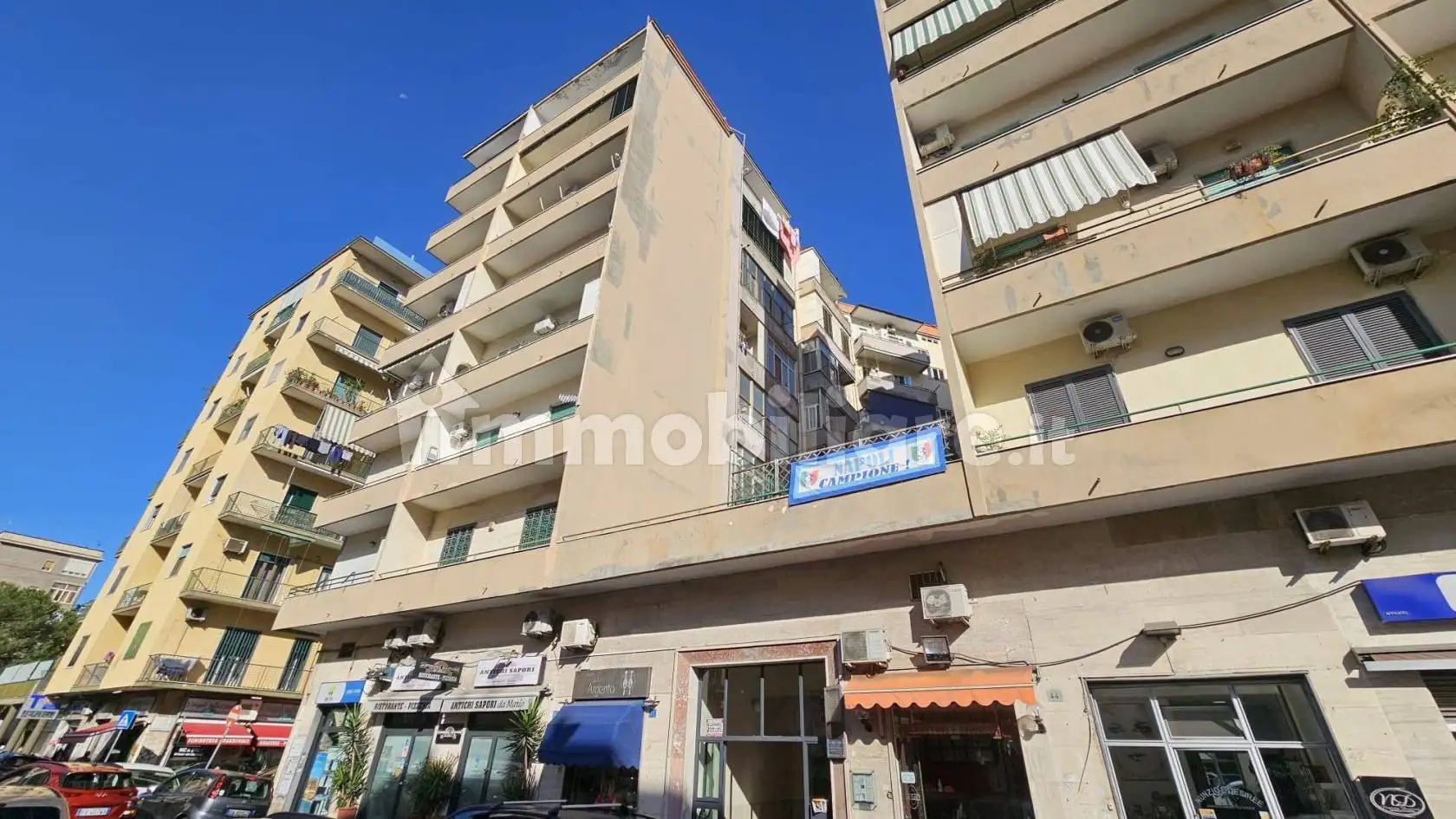 Appartamento in vendita a Napoli