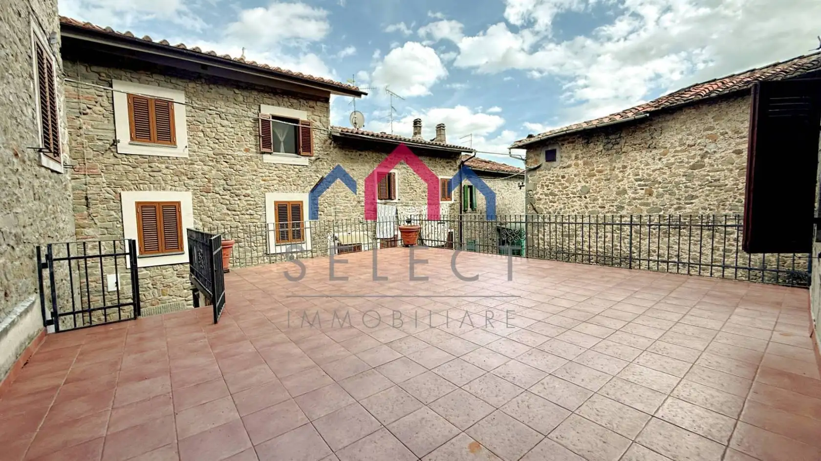 Casa indipendente in vendita a Villa Basilica