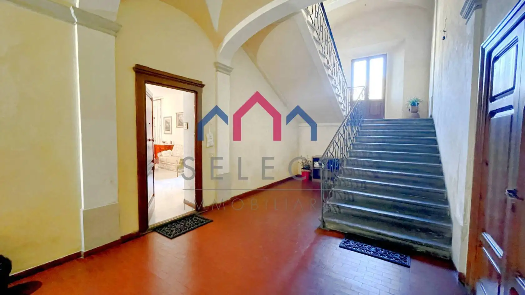 Quadrilocale ottimo stato, su più livelli, Centro, Castelnuovo di Garfagnana - foto 4