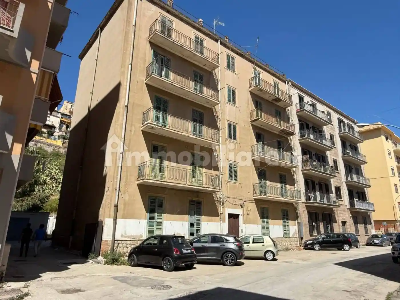 Palazzo - Edificio in vendita a Porto Empedocle