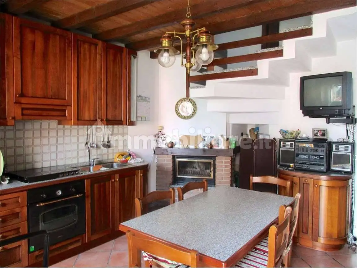 Terratetto unifamiliare via San Lorenzo, Capizzone - foto 2